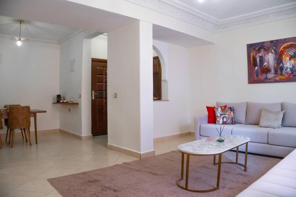 Appart Bien Place Et Fonctionnel Marrakesh Exteriör bild